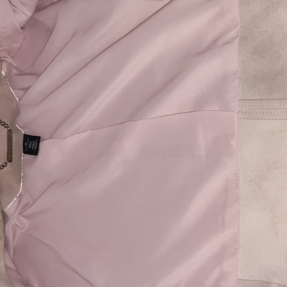 White House Black Market Flounce-Front Suede Jacket cropped light pink size m - Picture 12 of 14